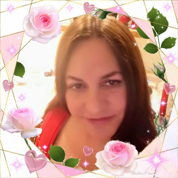 Meet your Posher, Andrea - Picture 1 of 1